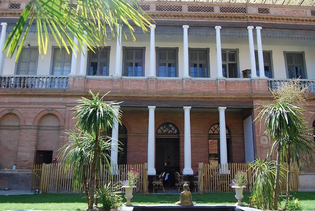 Hôtel La Maison Des Lumieres à Beaumont-de-Lomagne