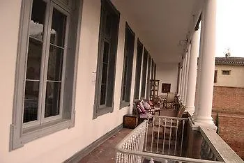 Hôtel La Maison Des Lumieres à Beaumont-de-Lomagne