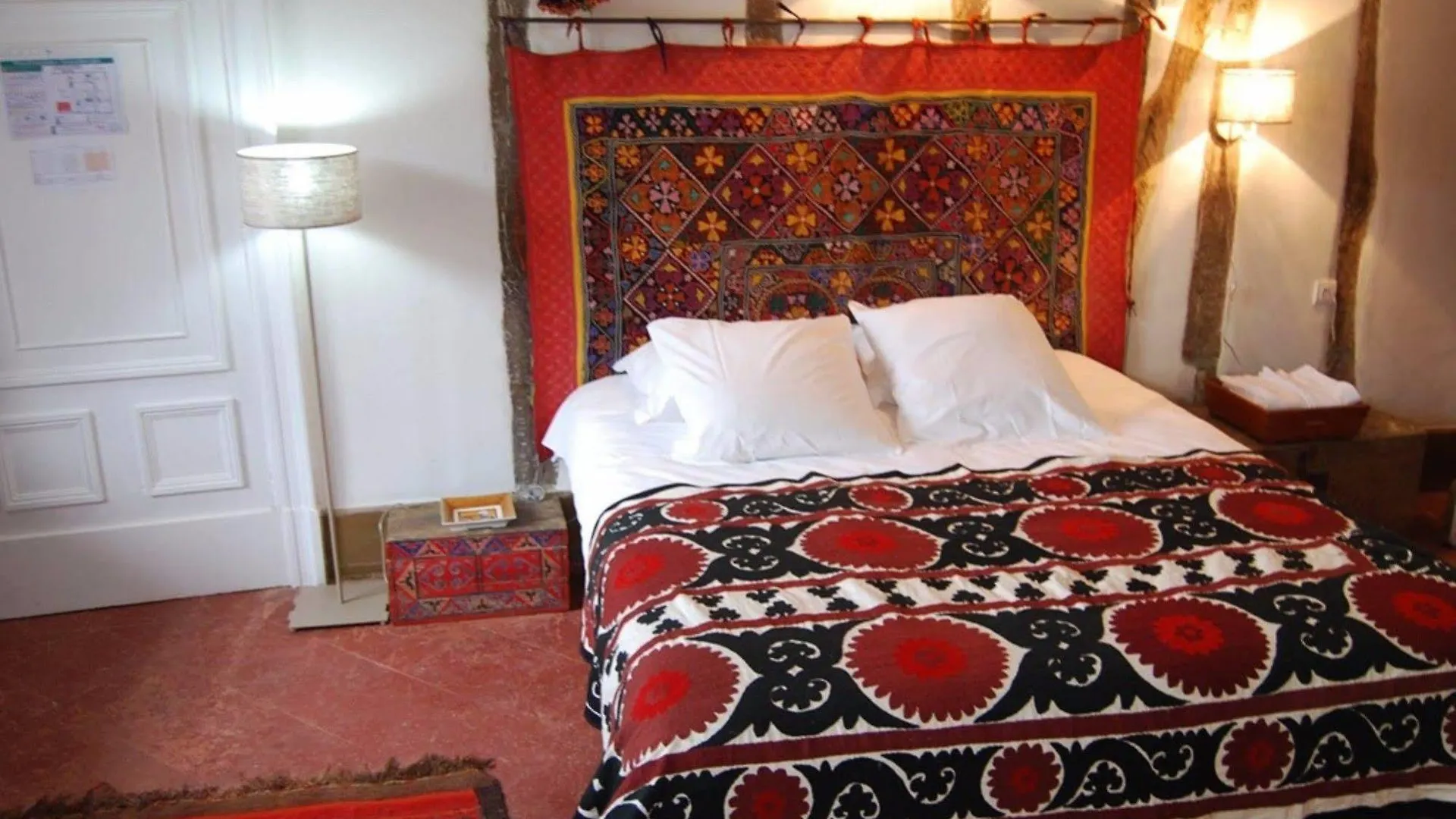 Hotel Hôtel La Maison Des Lumieres à Beaumont-de-Lomagne